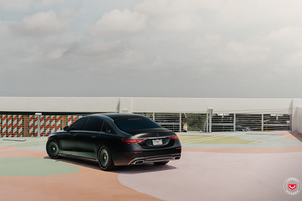 Фото дисков Vossen S21-13 Черный сатин на Mercedes-Benz S-Class (W223)