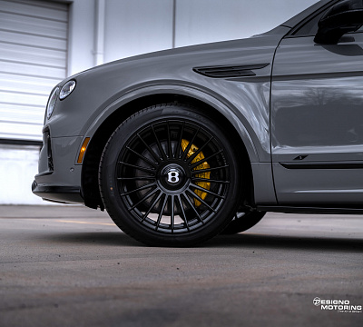 Фото дисков Vossen HF-8 на Bentley Bentayga