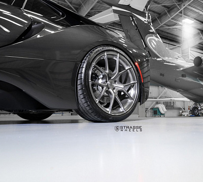 Фото дисков Strasse Wheels SM5R Deep Concave Monoblock на BMW i8