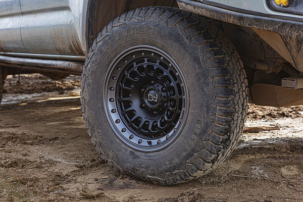 Фото дисков Black Rhino SAHARA  на Toyota Tacoma III