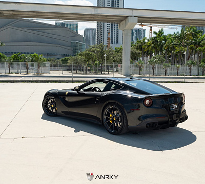 Фото дисков Anrky AN12 на Ferrari F12
