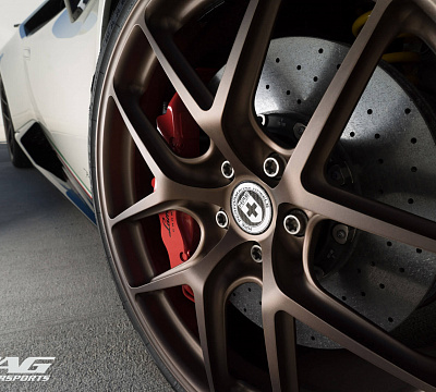 Фото дисков HRE R101 Lightweight на Lamborghini Huracan