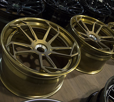 ADV.1 ADV5.3 Track Spec CS
