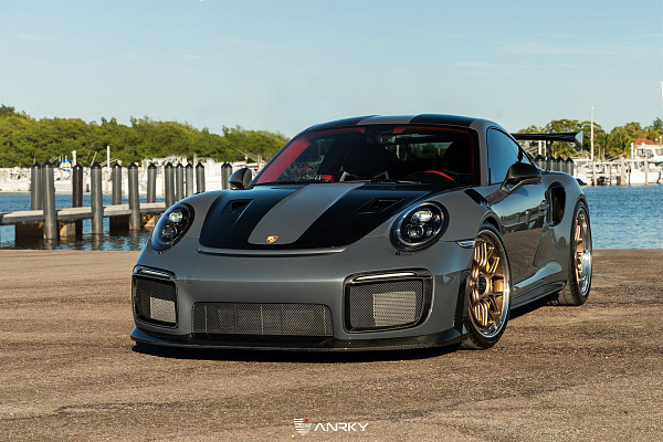 Фото дисков Anrky JDX-314 Сатиновое золото на Porsche 911 VII