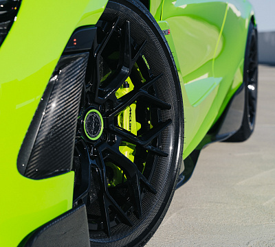 Фото дисков Brixton Forged PF10 на McLaren 720S