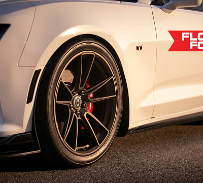 Фото дисков HRE FF04 на Chevrolet Camaro VI