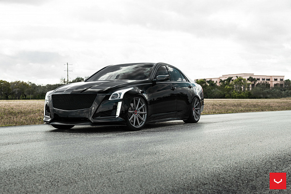 Фото дисков Vossen VFS-10 Глянцевый графит на Cadillac CTS III