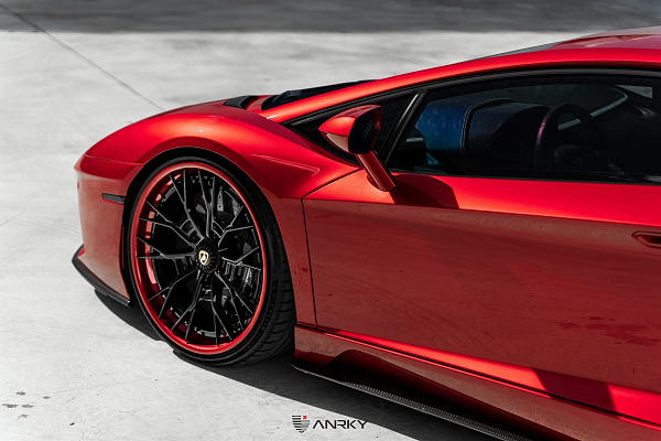 Фото дисков Anrky S3-X5 Черный глянец на Lamborghini Aventador