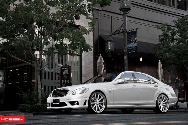 Фото дисков Vossen CV1 Серебро на Mercedes-Benz S-Class (W221)