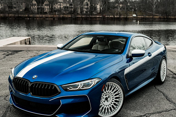 Фото дисков Brixton Forged TR20 Белый глянец на BMW 8/M8