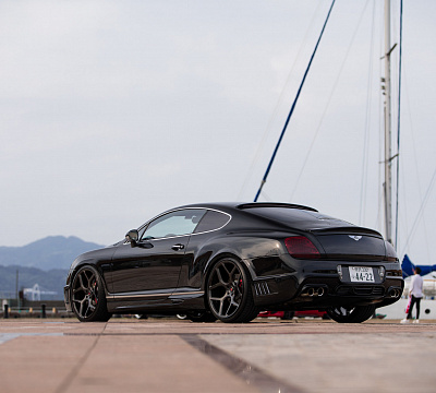Фото дисков Vossen CG-205 на Bentley Continental GT II