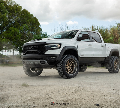 Фото дисков Anrky AN36 на Ram 1500 V