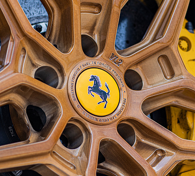 Фото дисков Brixton Forged VL2 на Ferrari 812