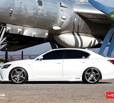Фото дисков Vossen CV5 на Lexus GS IV