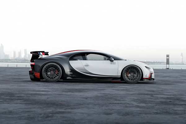 Фото дисков Brixton Forged HS1 Черный глянец на Bugatti Chiron