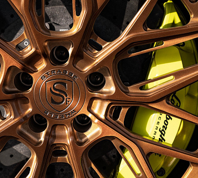 Фото дисков Strasse Wheels SV10M Track на Lamborghini Aventador