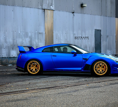 Фото дисков Strasse Wheels SM5R Deep Concave Monoblock на Nissan GT-R