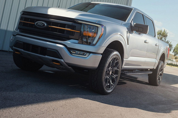 Фото дисков 4PLAY 4P83  на Ford F-150 XIV