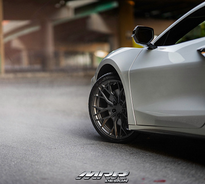 Фото дисков MRR NES MS-5 на Chevrolet Corvette C8