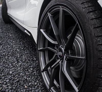 Фото дисков Bola B25 на BMW 2/M2 (F22/F87)