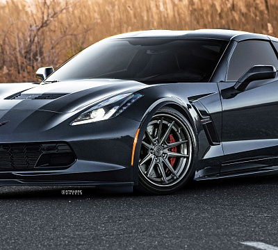 Фото дисков Strasse Wheels SV1 Deep Concave FS на Chevrolet Corvette C7