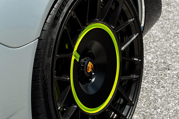 Фото дисков Anrky AN20 Aerosport Глянцевый темный лак на Porsche 918 Spyder
