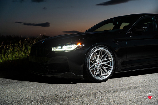 Фото дисков Vossen S21-02 Глянцевый лак на BMW 5/M5 (G30/F90)