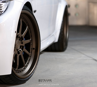 Фото дисков Strasse Wheels R10 Competition на BMW 3/M3 (F3x/F80)