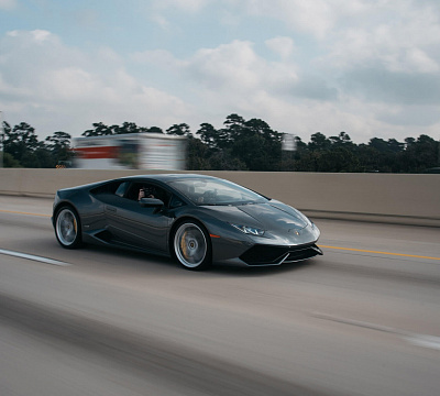Фото дисков HRE P207 на Lamborghini Huracan