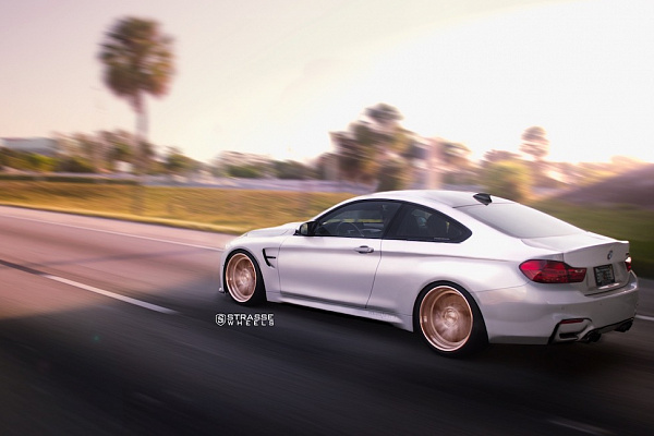 Фото дисков Strasse Wheels SV2T Deep Concave FS Сатиновое золото на BMW 4/M4 (F32/F82)