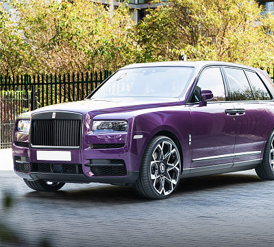 Фото дисков Kahn Type 55 RS на Rolls-Royce Cullinan