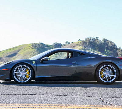 Фото дисков HRE R101 Lightweight на Ferrari 458