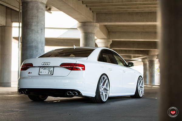 Фото дисков Vossen CG-205 Сатиновый лак на Audi A/S 8 (D4)
