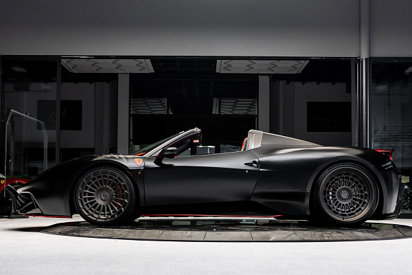 Фото дисков Brixton Forged TR10 AERO1 Сатиновый темный лак на Ferrari 458