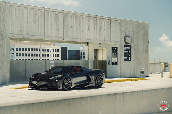 Фото дисков Vossen S17-01 (3-Piece) Сатиновый темный лак на Chevrolet Corvette C8