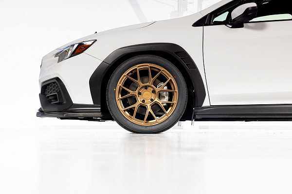 Фото дисков Motegi Racing MR147 CM7 Сатиновое золото на  Subaru WRX VB