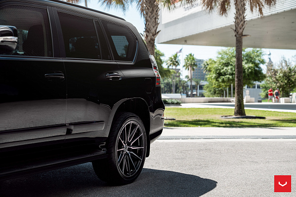 Фото дисков Vossen HF6-1 Глянцевый темный лак на Lexus GX II