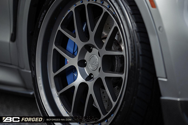 Фото дисков BC Forged LE72 // MLE72 Матовый графит на BMW X6/X6 M (F16/F86)