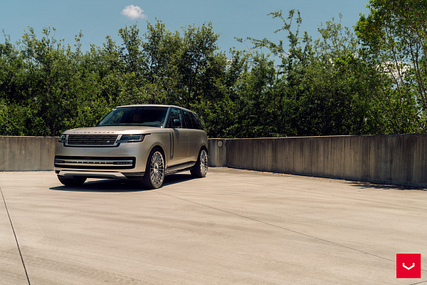 Фото дисков Vossen HF-8 Глянцевый лак на Land Rover Range Rover V
