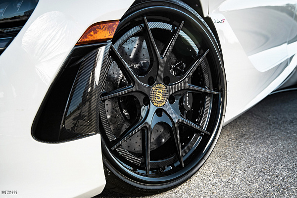 Фото дисков Strasse Wheels SM5R Deep Concave FS Другой цвет на McLaren 720S