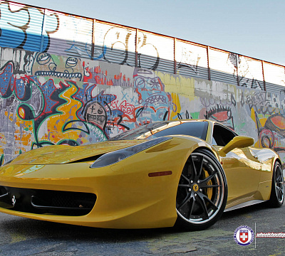 Фото дисков HRE S104 на Ferrari 458