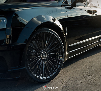 Фото дисков Anrky RF-230 на Rolls-Royce Cullinan