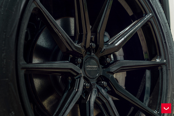 Фото дисков Vossen HF-3 Черный глянец на Jeep Grand Cherokee V
