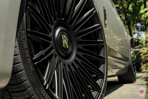 Фото дисков Vossen S17-14 Черный сатин на Rolls-Royce Ghost I