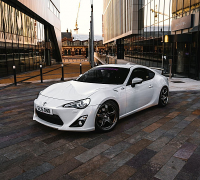 Фото дисков Bola B2R на Toyota GT86