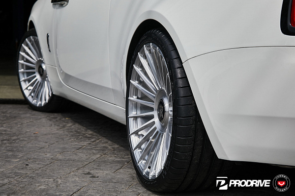 Фото дисков Vossen S17-13 Глянцевый лак на Rolls-Royce Wraith