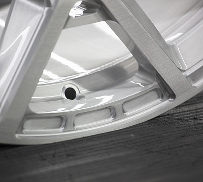 Vossen UV-4
