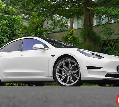 Фото дисков Vossen EVO-3R на Tesla Model 3