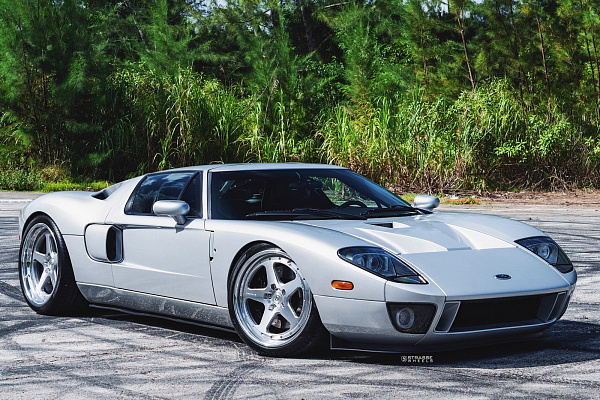 Ford GT