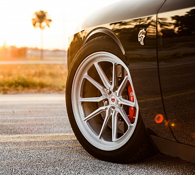 Фото дисков Vossen ML-X2 на Dodge Challenger III
